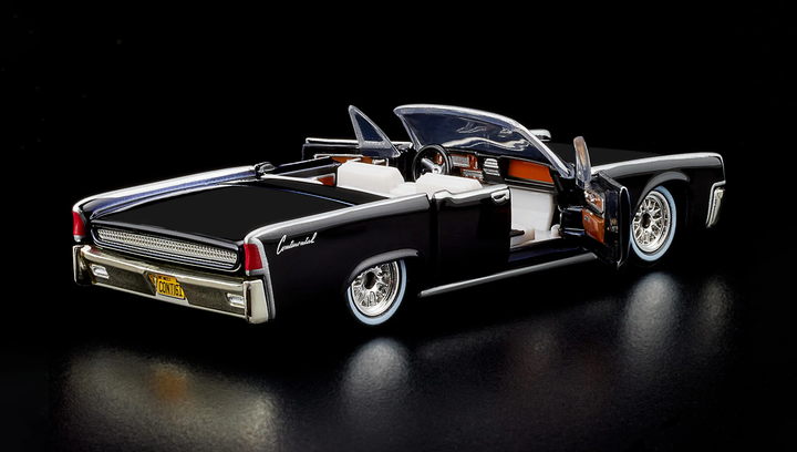 Машинка Premium Hot Wheels '61 Lincoln Continental Red Line Club