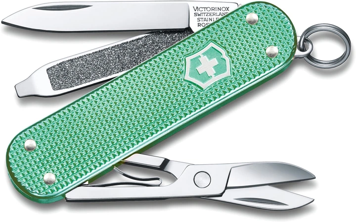 Нож Victorinox Classic SD Alox Colors Minty Mint (Vx06221.221G) - Фото 1 Нож Victorinox Classic SD Alox Colors Minty Mint (Vx06221.221G) - изображение 1