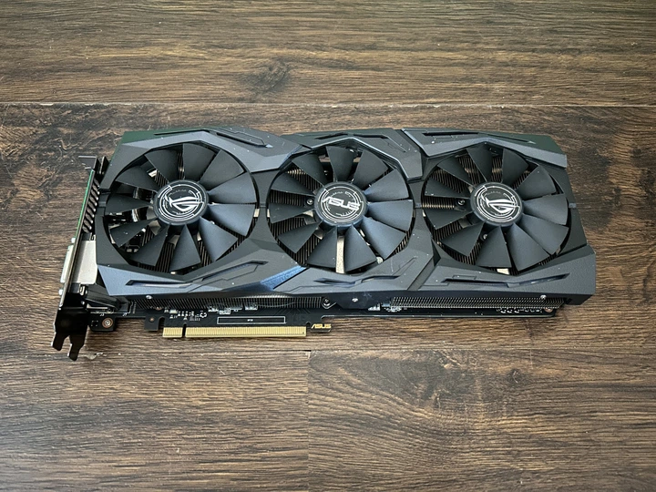 Видеокарта GTX 1060 6GB Asus ROG Strix GDDR5 (STRIX-GTX1060-6G