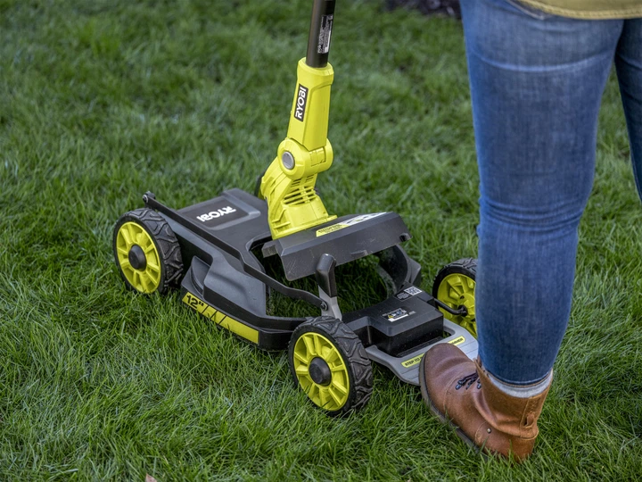 Тример-газонокосарка Ryobi акумуляторний RY18LMC30A-0 ONE+ 18В 30см висота 38-75мм EasyEdge телескоп.штанга 6.4кг (без АКБ та ЗП) (5133005917) - Фото 4 Тример-газонокосарка Ryobi акумуляторний RY18LMC30A-0 ONE+ 18В 30см висота 38-75мм EasyEdge телескоп.штанга 6.4кг (без АКБ та ЗП) (5133005917) - изображение 4