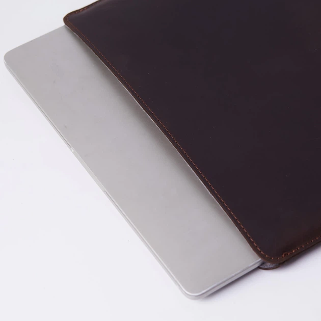 Кожаный чехол для MacBook Air 13" 2018-2025 INCARNE Gamma Plus Коричневый - изображение 7