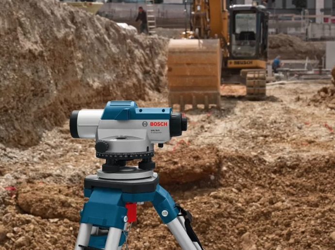 Оптический нивелир Bosch GOL 26D + строительный штатив BT160 + измерительная рейка GR500 (0601068002) - изображение 8