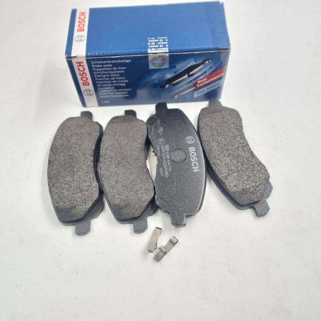 Тормозные колодки передние BOSCH 0986424716 LANCER, Лансер, OUTLANDER, Аутлендер 4605A261, MR527674, MR569403, - изображение 2