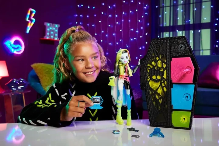 Лялька Монстер Хай Клодін Вульф пляжна Острів страху Monster High Scare-adise HRP67 - зображення 7