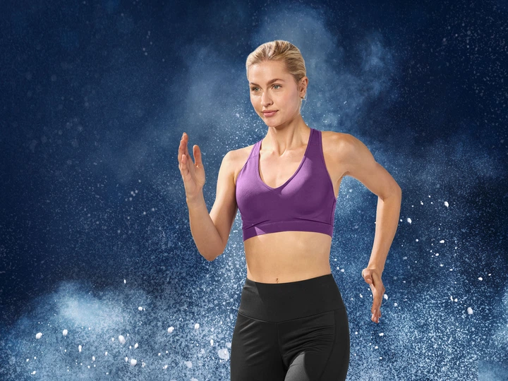 Спортивный топ с уплотненными чашками для женщины Crivit LYCRA® 424567 80C Фиолетовый - изображение 2