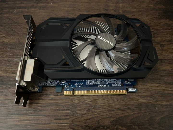 Видеокарта GTX 750Ti 2GB Gigabyte Windforce DDR5 (GV-N75TOC-2GI) Б/У - изображение 3