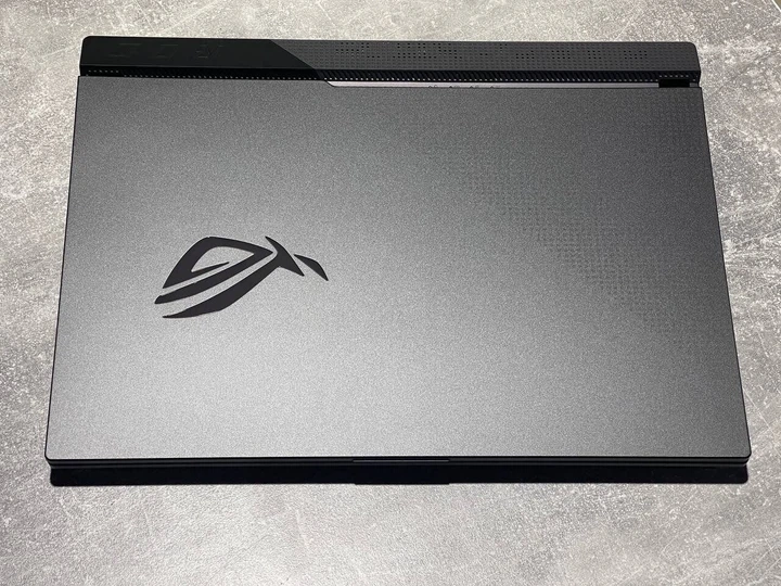 Ігровий ноутбук Asus ROG Strix G15 G513QM-HF144T / 15.6" (1920x1080) IPS / AMD Ryzen 9 5900HX (8 (16) ядер по 3.3 - 4.6 GHz) / 16 GB DDR4 / 1000 GB SSD / nVidia GeForce RTX 3060, 6 GB GDDR6, 192-bit б/в - зображення 4