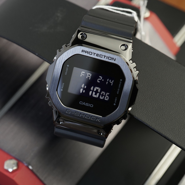 G-SHOCK　GM-5600B-1DR GM-5600B-1JF | CASIO