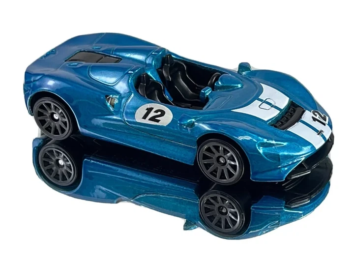Машинка Хот Вілс 1:64 McLaren Elva колекція HW Exotics Hot Wheels Mattel HCX54 - зображення 2