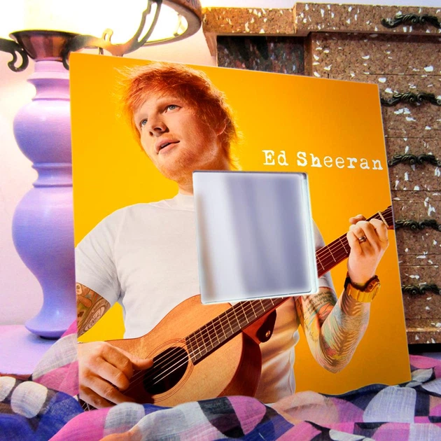 Зеркало "Певец Эд Ширан. Ed Sheeran" сувенир для фанатов поп музыки, украшение интерьера в спальню, кафе, караоке - изображение 3