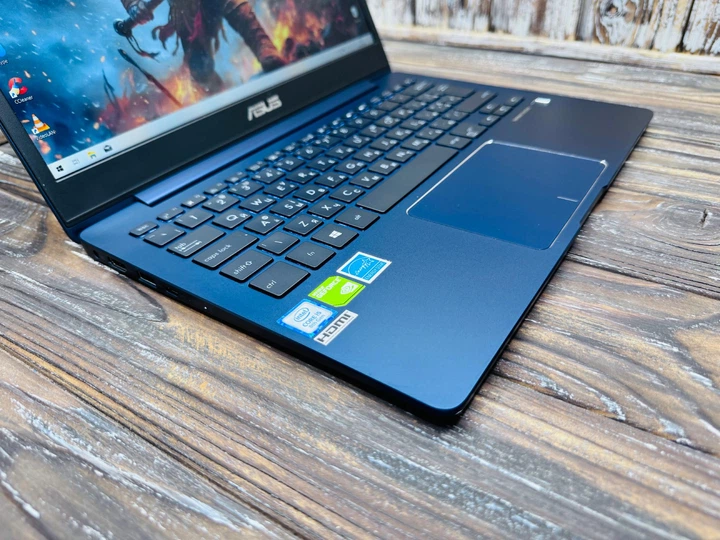 Ноутбук Asus Zenbook 13 UX331UN (13.3