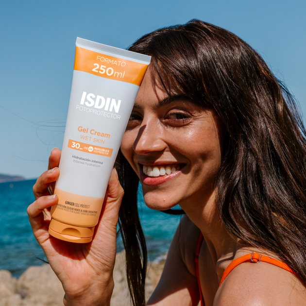 Сонцезахисний крем-гель Isdin Fotoprotector SPF30 250 мл (8470001549990) - зображення 3