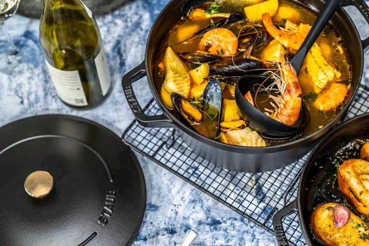 Набір посуду Staub з кришкою чорний 24 см 2 шт (40508-383-0) - зображення 9