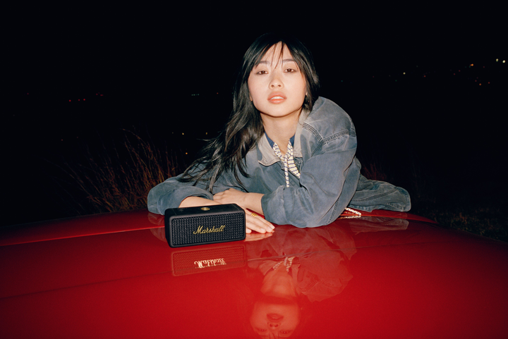 Портативна акустика Marshall Portable Speaker Emberton II Black and Brass (7340055391368) - зображення 13