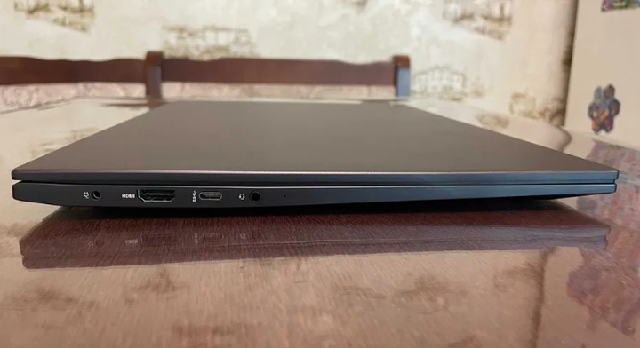 Ультрабук LG UltraPC 16U70Q / 16" (1920x1200) IPS / AMD Ryzen 7 5825U (8 (16) ядер по 2.0 - 4.5 GHz) / 16 GB DDR4 / 512 GB SSD / AMD Radeon RX Vega 8 / WebCam б/в - Фото 6 Ультрабук LG UltraPC 16U70Q / 16" (1920x1200) IPS / AMD Ryzen 7 5825U (8 (16) ядер по 2.0 - 4.5 GHz) / 16 GB DDR4 / 512 GB SSD / AMD Radeon RX Vega 8 / WebCam б/в - зображення 6