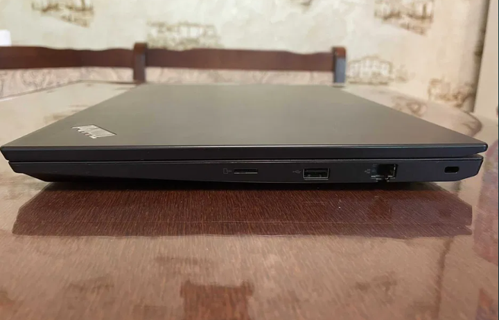 Ультрабук Lenovo Thinkpad E495 / 14" (1366x768) TN / AMD Ryzen 3 3200U (2 (4) ядра по 2.6 - 3.5 GHz) / 8 GB DDR4 / 256 GB SSD / AMD Radeon RX Vega 3 / WebCam б/у - Фото 7 Ультрабук Lenovo Thinkpad E495 / 14" (1366x768) TN / AMD Ryzen 3 3200U (2 (4) ядра по 2.6 - 3.5 GHz) / 8 GB DDR4 / 256 GB SSD / AMD Radeon RX Vega 3 / WebCam б/у - изображение 7