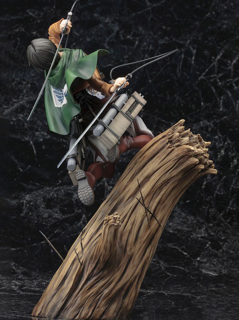Коллекционная фигурка Леви Аккерман на бревне Атака на титанов ABC Attack on Titan 28 cm - изображение 5