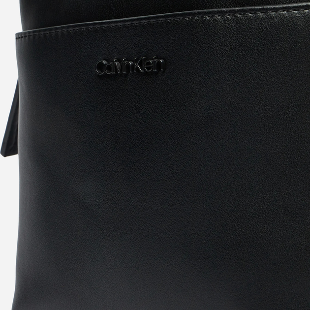 Torebka crossbody męska Calvin Klein K50K512183-BEH Czarna (8720639563982) - obraz 4