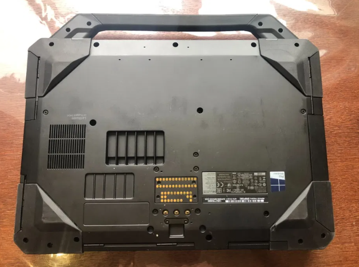 Защищенный ноутбук Dell Latitude Rugged 5404 / 14" (1920x1080) IPS / Intel Core i7-6600U (2 (4) ядра по 2.6 - 3.4 GHz) / 16 GB DDR3 / 256 GB SSD / Intel HD Graphics 520 / WebCam б/у - Фото 5 Защищенный ноутбук Dell Latitude Rugged 5404 / 14" (1920x1080) IPS / Intel Core i7-6600U (2 (4) ядра по 2.6 - 3.4 GHz) / 16 GB DDR3 / 256 GB SSD / Intel HD Graphics 520 / WebCam б/у - изображение 5
