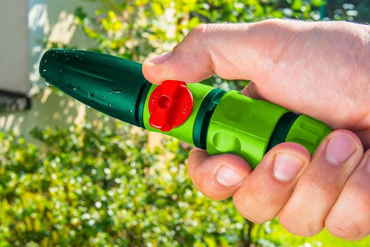 Садовый ороситель Verto (120 мм, 1/2" - 3/4") прямой дождеватель 1 функция (22396) - Фото 4 Садовый ороситель Verto (120 мм, 1/2" - 3/4") прямой дождеватель 1 функция (22396) - изображение 4