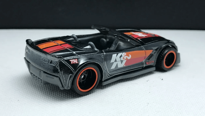Машинка Базовая Hot Wheels Corvette C7 Z06 Convertible Super