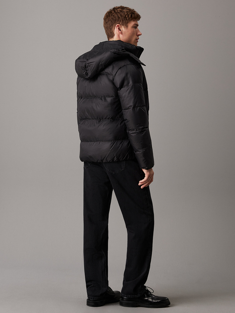 Пуховик зимовий короткий чоловічий Calvin Klein Jeans J30J325946-BEH M Чорний (8720639026876) - зображення 4