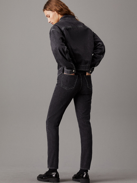 Джинси Mom's жіночі Calvin Klein Jeans J20J223636-1BZ 31/30 Чорні (8720639084289) - зображення 4