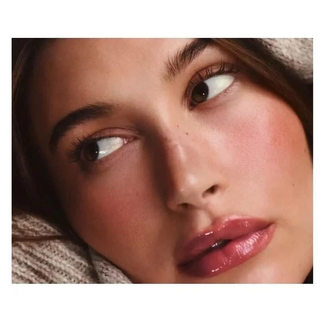 Румяна кремовые Rhode Pocket Blush Toasted Teddy 5,3 г - изображение 3
