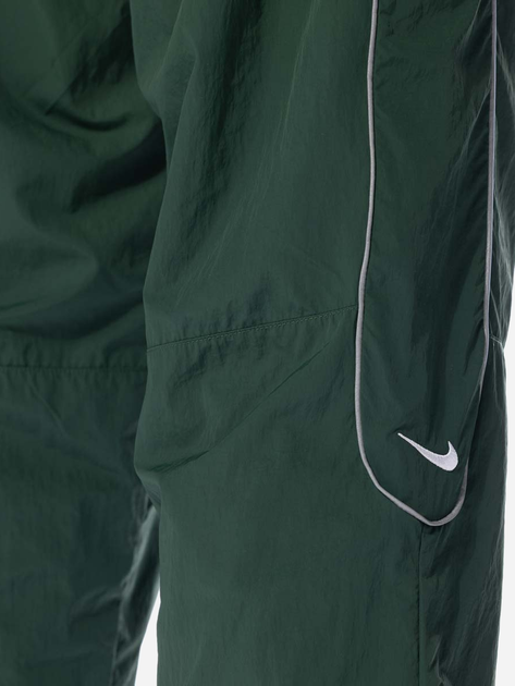 Спортивні штани чоловічі Nike FB8620-323 XL Зелені (196607423608) - зображення 4