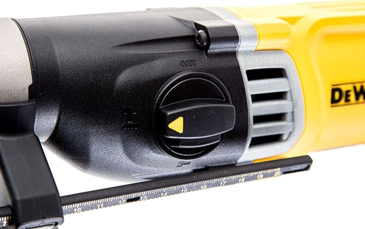 Wiertarka udarowa DeWalt D25144K - obraz 3