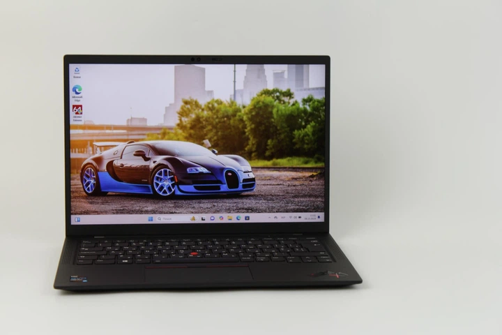Ультрабук Lenovo ThinkPad X1 Carbon Gen 9 i7-1185G7 / 16 гб / ssd