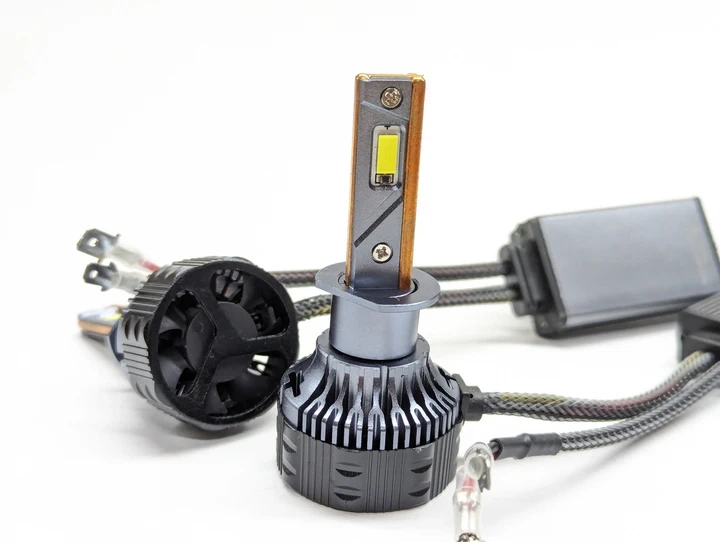 Автомобільні світлодіодні LED лампи R20 H1,діоди CREE4575CHIP,робоча напруга 12-24V,100W,6000K, радіатор - зображення 3
