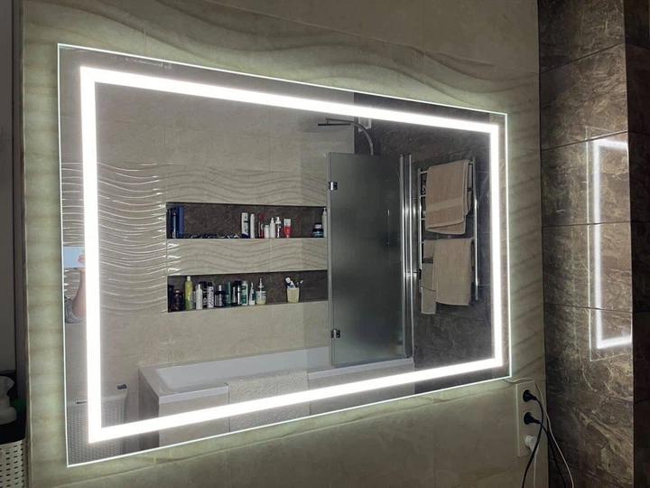 Прямокутне дзеркало з LED підсвіткою Класік 80*120см - изображение 3