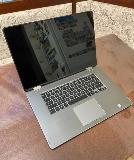 Ноутбук-трансформер Dell Inspiron 15 7568 / 15.6" (3840x2160) IPS Touch / Intel Core i7-6500U (2 (4) ядра по 2.5 - 3.1 GHz) / 8 GB DDR3 / 256 GB SSD / Intel HD Graphics 520 / WebCam б/в - Фото 3 Ноутбук-трансформер Dell Inspiron 15 7568 / 15.6" (3840x2160) IPS Touch / Intel Core i7-6500U (2 (4) ядра по 2.5 - 3.1 GHz) / 8 GB DDR3 / 256 GB SSD / Intel HD Graphics 520 / WebCam б/в - зображення 3