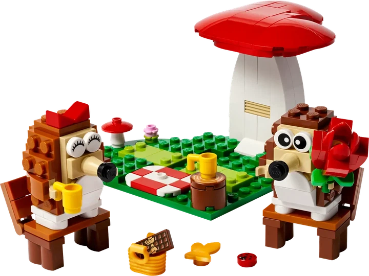 Конструктор LEGO Пикник пары ёжиков 166 элементов (40711) - изображение 2