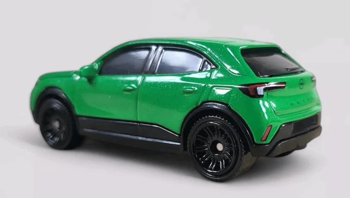 Тематическая Машинка Matchbox Opel 2022 Opel Mokka Moving Parts 1