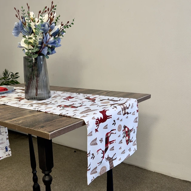 Дорожка на стол Delight Рождественские олени 140х30 см (Deer_140x30) - Фото 3 Дорожка на стол Delight Рождественские олени 140х30 см (Deer_140x30) - изображение 3