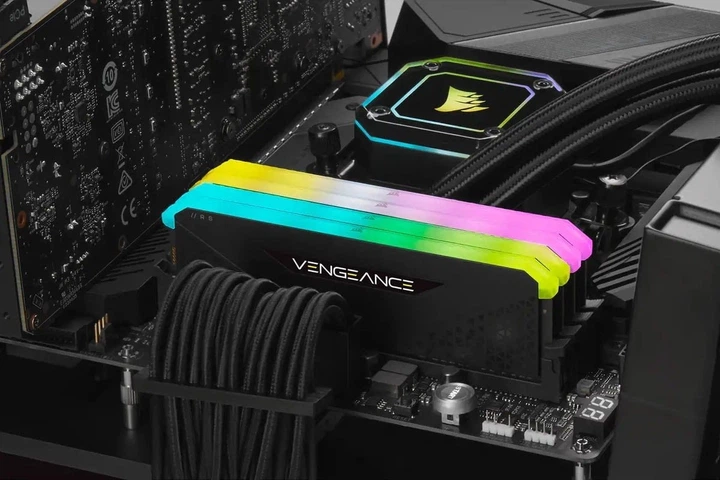 Модуль пам`ятi DDR4 2x16GB/3200 Corsair Vengeance RGB RS Black