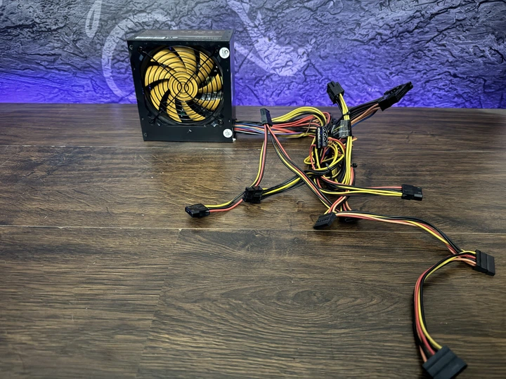 Блок питания ARGUS APS-620W 620W Б/У - изображение 2