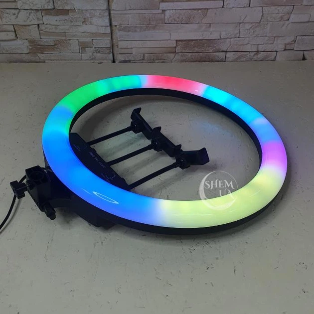 Профессиональная кольцевая RGB LED лампа Soft Ring Light MJ18 для селфи 45см с держателем на 3 телефона -SML-3. - изображение 9