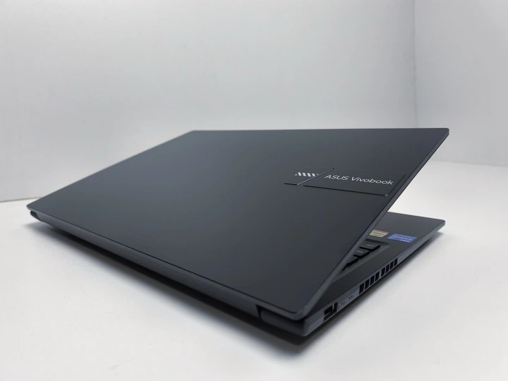 Ноутбук Asus VivoBook 16 16.0 IPS Core i7-1355U Ram 16GB SSD 1TB Intel Iris Xe Graphics 9515 F1605VA-AB74 - Фото 5 Ноутбук Asus VivoBook 16 16.0 IPS Core i7-1355U Ram 16GB SSD 1TB Intel Iris Xe Graphics 9515 F1605VA-AB74 - зображення 5