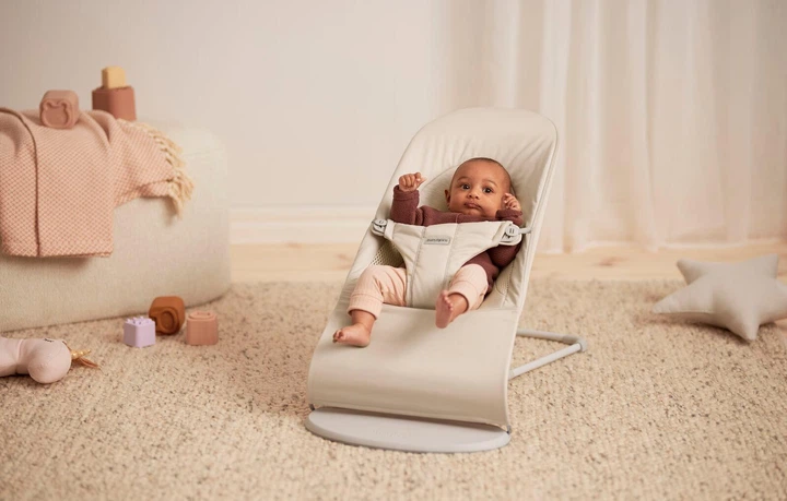 Кресло-качалка BabyBjorn Balance Soft Woven/Jersey Tri Fabric Light Grey, 7317680051301 - Фото 13 Кресло-качалка BabyBjorn Balance Soft Woven/Jersey Tri Fabric Light Grey, 7317680051301 - изображение 13