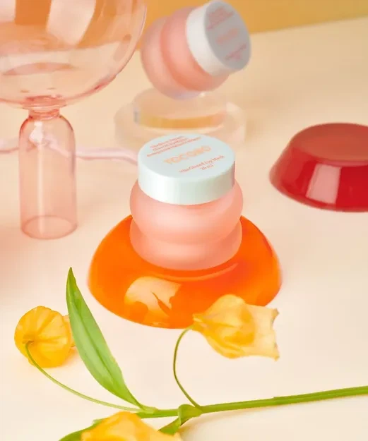 Маска для губ TOCOBO Vita Glazed Lip Mask Увлажняющая и Регенерирующая 20 мл (8809835060225) - Фото 6 Маска для губ TOCOBO Vita Glazed Lip Mask Увлажняющая и Регенерирующая 20 мл (8809835060225) - изображение 6