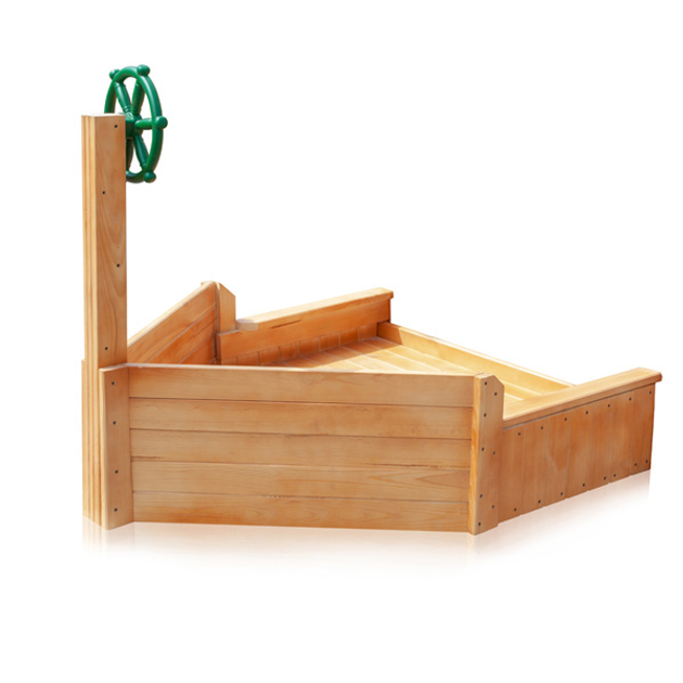 Детский игровой кораблик из дерева