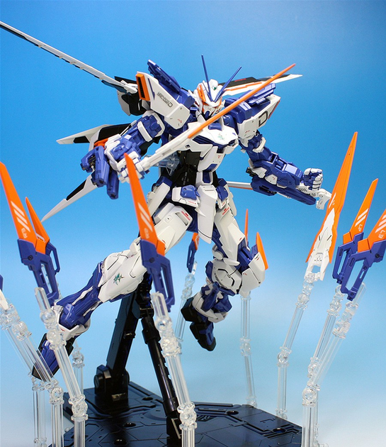 Model do składania Bandai Master Grade Gundam Astray Blue Frame D Bl 1:100 (4573102630476) - obraz 3