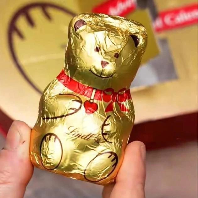 Адвент календарь Большой Рождественский мишка со сладостями Lindt 3D TEDDY Advent Большой Рождественский мишка Тедди 170 g - изображение 2
