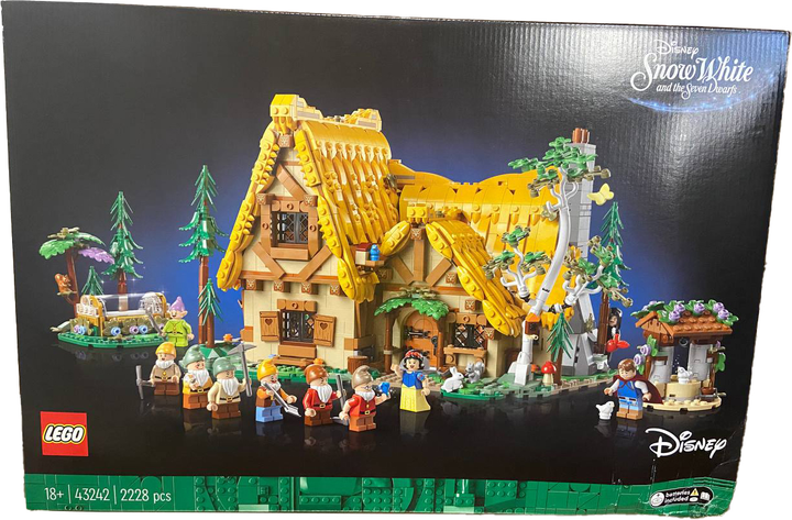 Конструктор Lego Disney Хатина Білосніжки та семи гномів 2228 деталей (43242) (955555906846553) - Уцінка - зображення 2