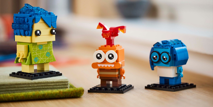 Zestaw klocków LEGO BrickHeadz Radość Smutek i Spina 300 elementów (40749) - obraz 7