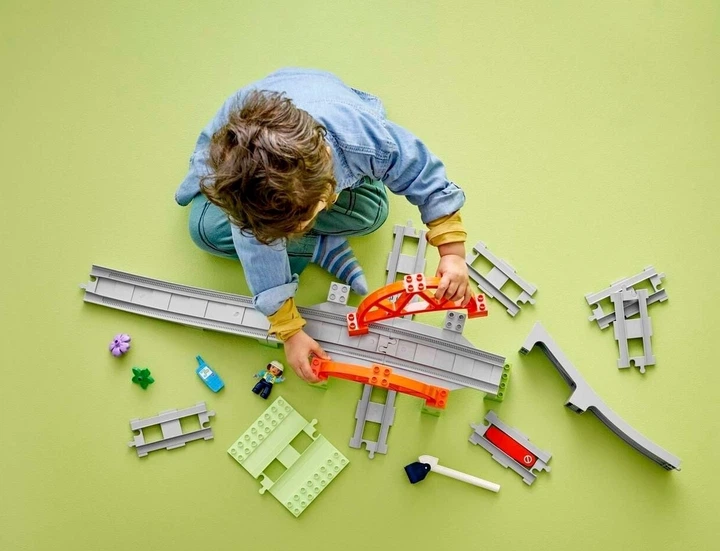 Конструктор LEGO DUPLO Мост и железнодорожные пути-дополнительный