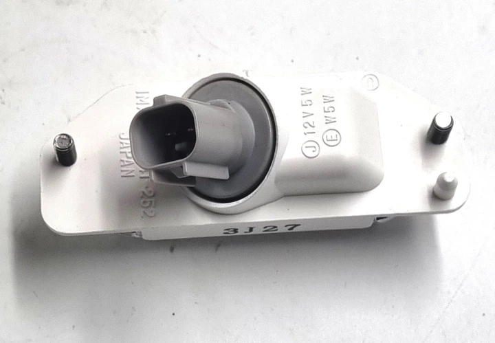 めい　0916 Ліхтар підсвічування номерного знаку, оригінал 8341A099 ASX